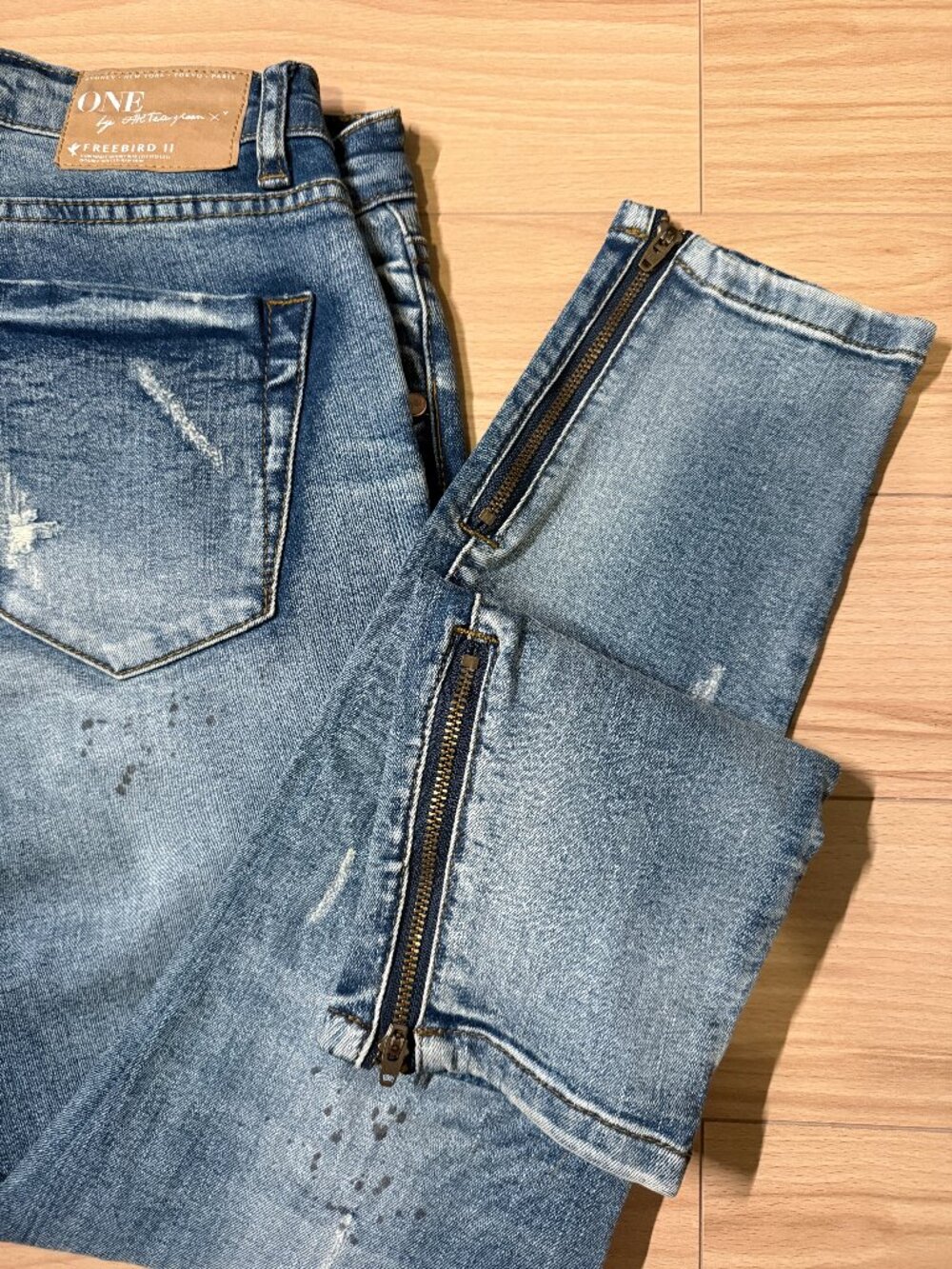 One Teaspoon Freebird II Distressed Ankle Zip Skinny Jeans 26